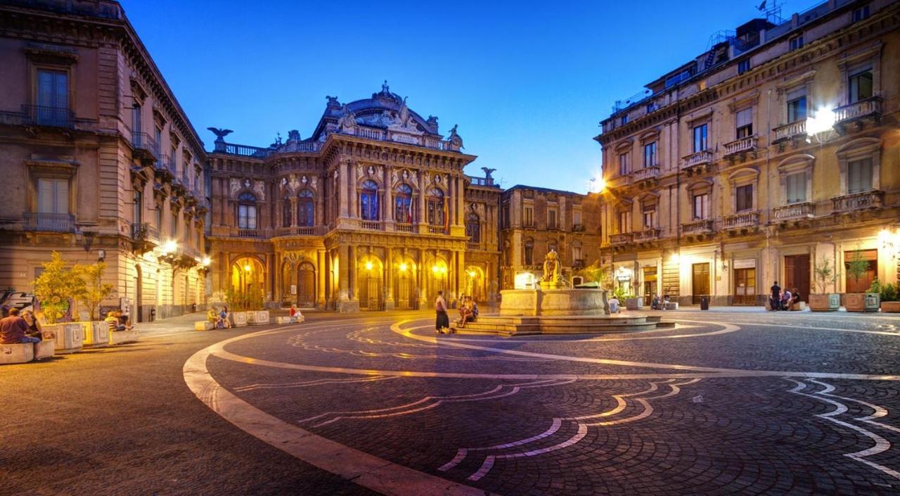 Central Station House Riccardo Катания Экстерьер фото